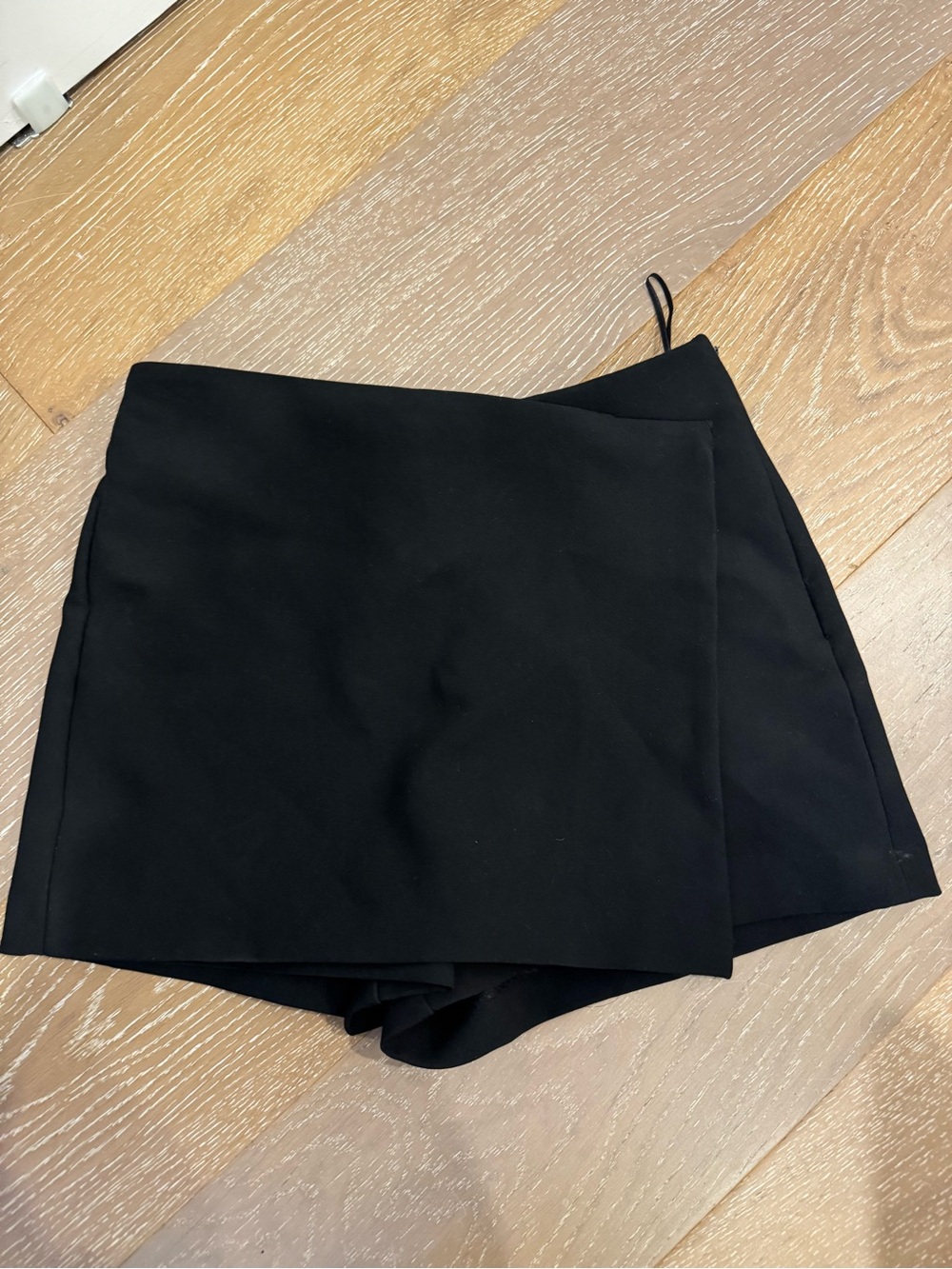 Zara Black Mini Skort
